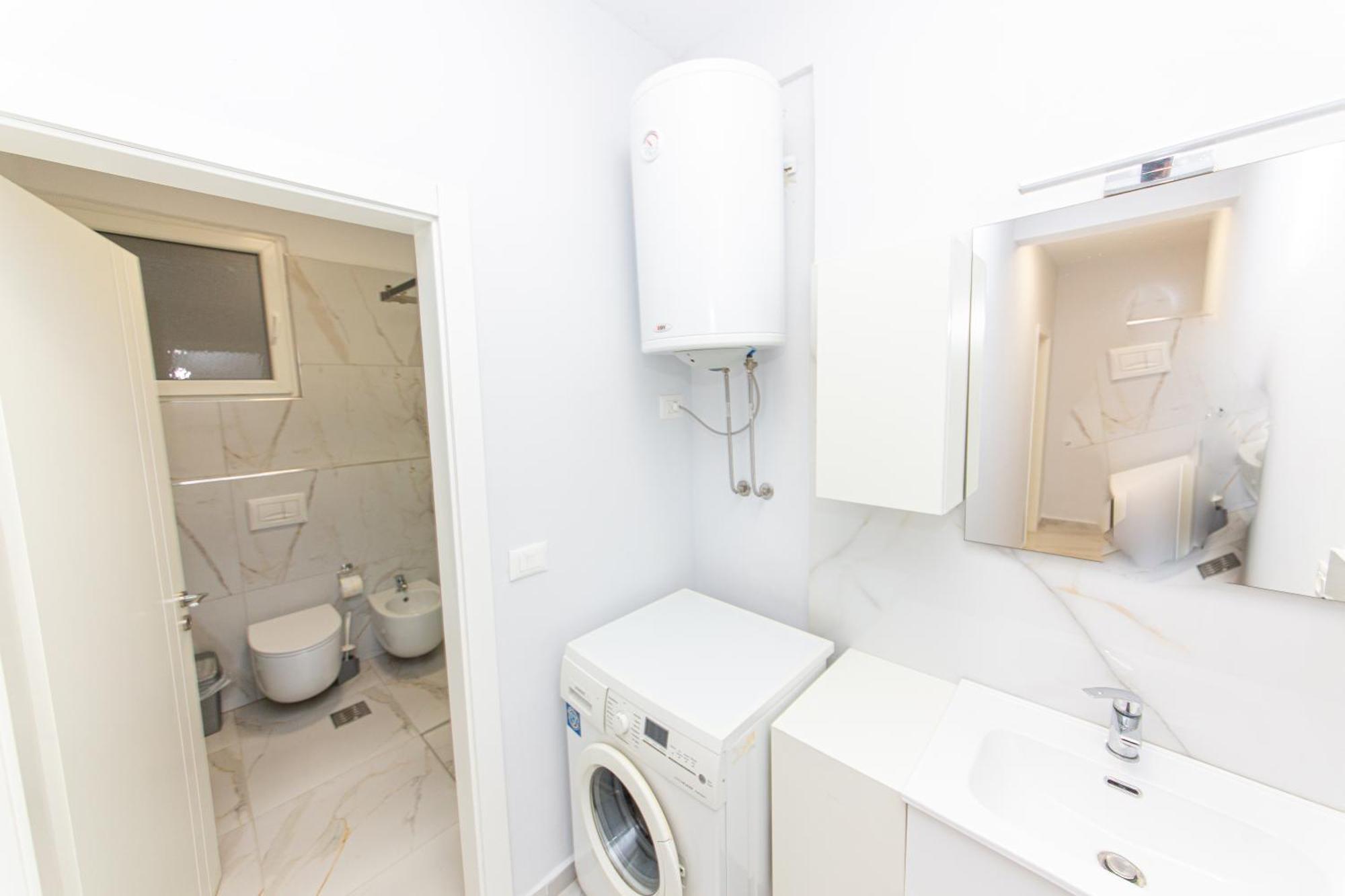 Luxury Villa 2 Vlorë Buitenkant foto