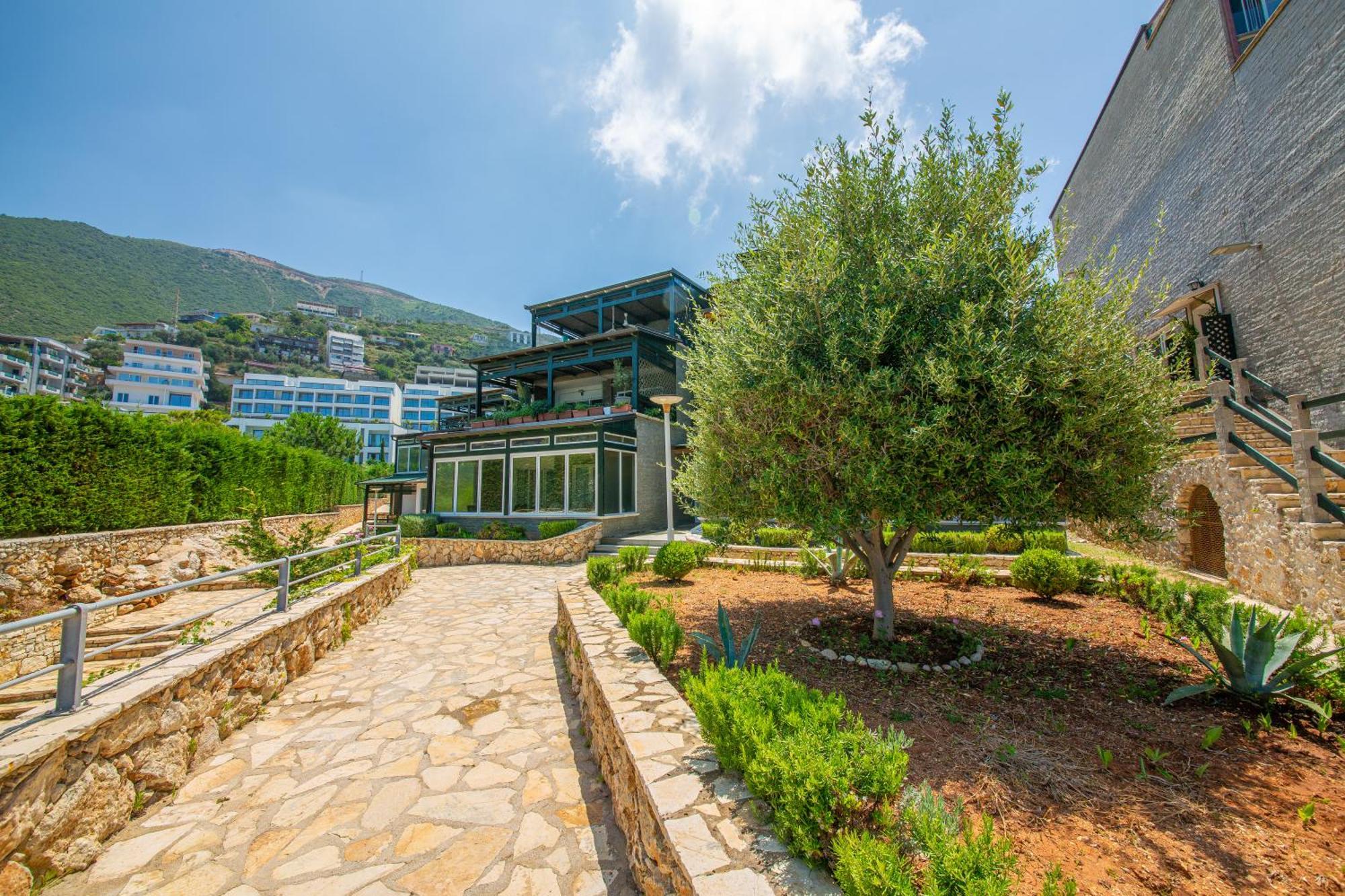 Luxury Villa 2 Vlorë Buitenkant foto